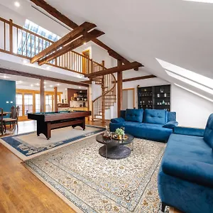 5bd Duplex - Billiard - Cinema - Apartment Prague